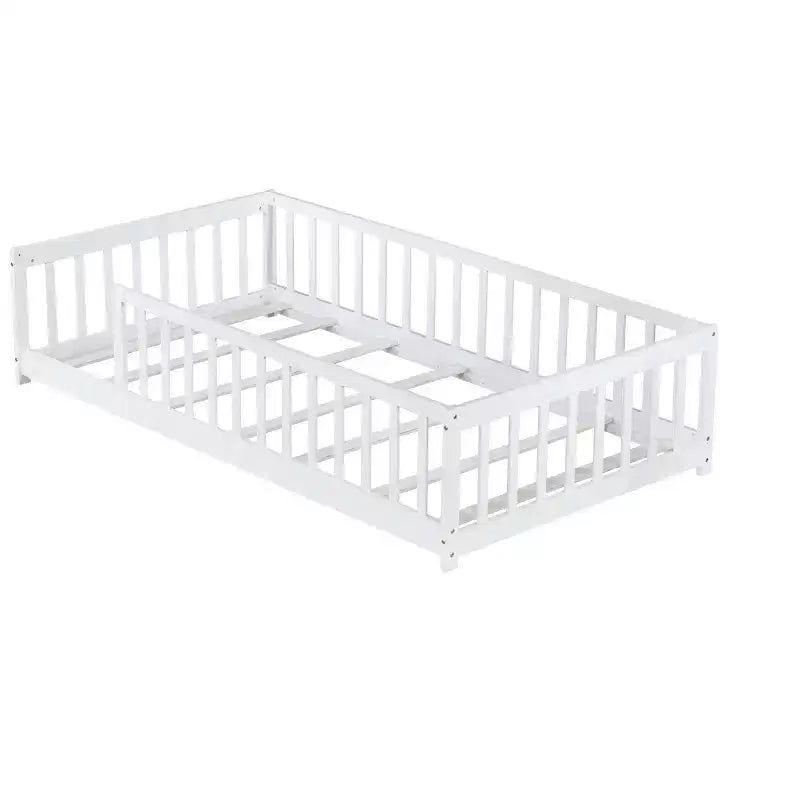 Lit jumeau au sol avec clôture sans porte, garde-corps en bois d'hévéa blanc