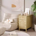 Table d'appoint avec station de recharge, table de chevet en rotin avec tiroirs, table d'appoint étroite avec meuble de rangement pour salon, chambre, chêne
