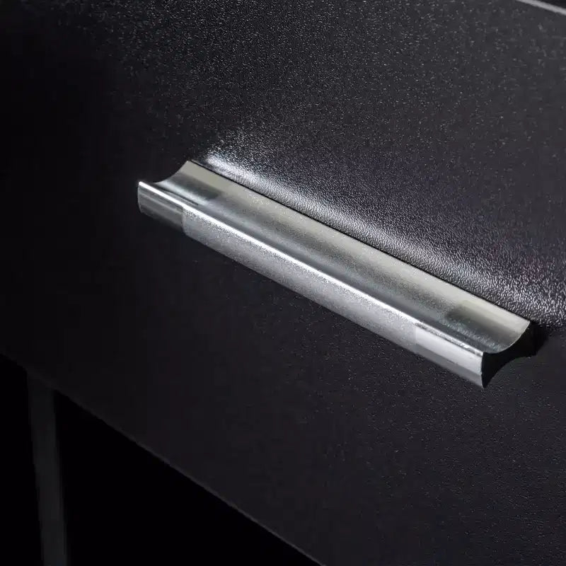 Miroir de courtoisie moderne et minimaliste avec rangement tridimensionnel à plusieurs niveaux, comprenant deux compartiments tiroirs fermés. Noir