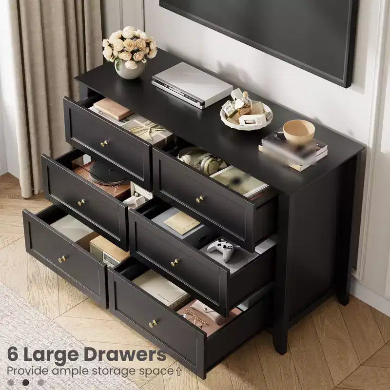 Commode en bois de 120 cm de large avec poignées métalliques ; peut servir de coiffeuse, de meuble TV ou de garde-robe de chambre. Marron