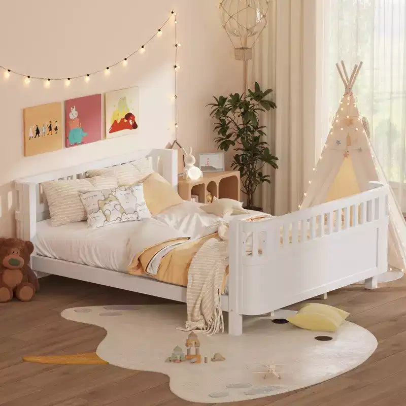 Lit plateforme en bois blanc grandeur queen, profil bas, avec barrières amovibles, lit sécuritaire pour filles et garçons